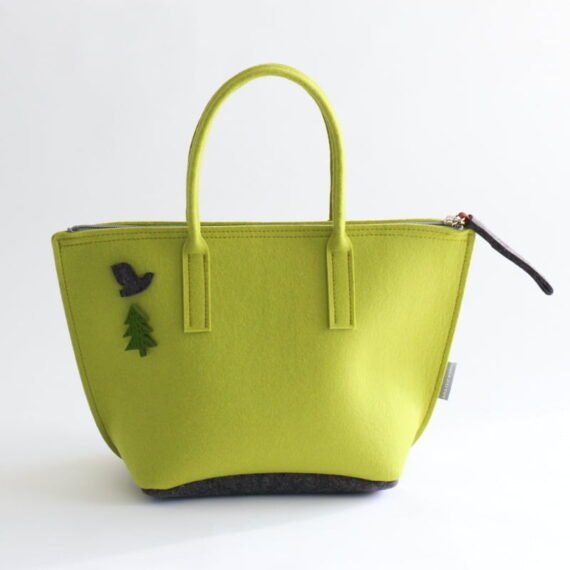 Lunch bag in green, front