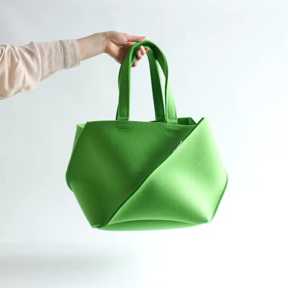 Folding Bag in Grass Green (handle)